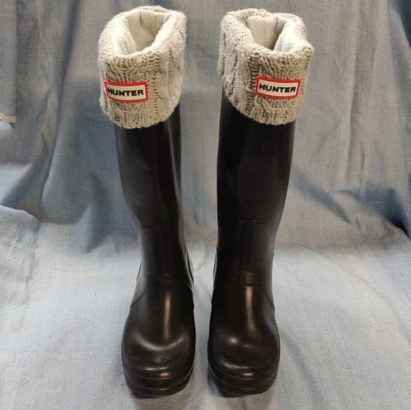 Hunter Shoes - Hunter  Original Tall Rainboots With Cable Knit Socks